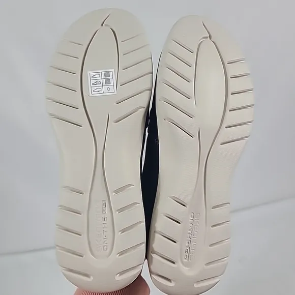 SKECHERS Women's On-The-Go Flex - Palmilla Hands Free Slip-Ins Navy Shoes Sz 8.5