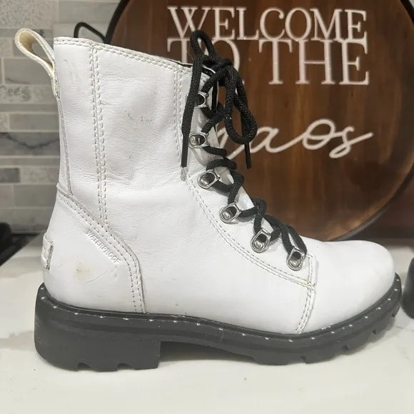 Sorel Boots Lace Up Lennox White Waterproof Leather-Size 7.5