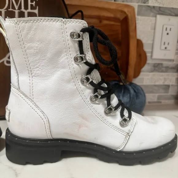 Sorel Boots Lace Up Lennox White Waterproof Leather-Size 7.5