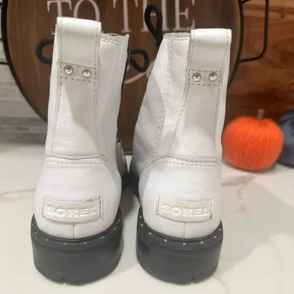 Sorel Boots Lace Up Lennox White Waterproof Leather-Size 7.5