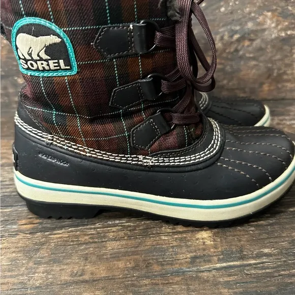 Sorel Brown and Black Plaid Winter Snow Boots with Fur Lining