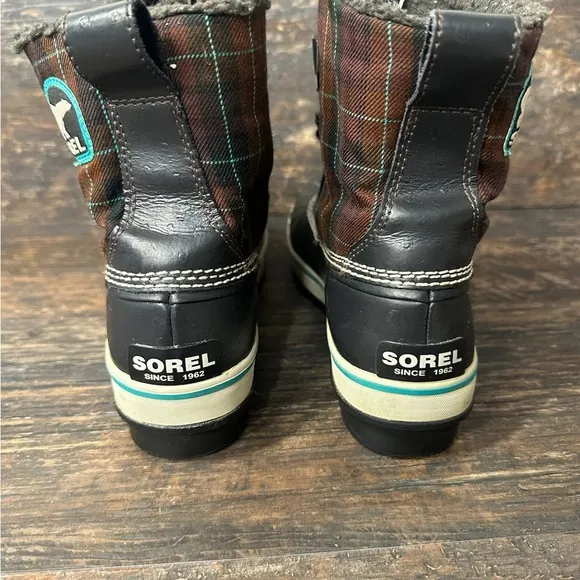 Sorel Brown and Black Plaid Winter Snow Boots with Fur Lining