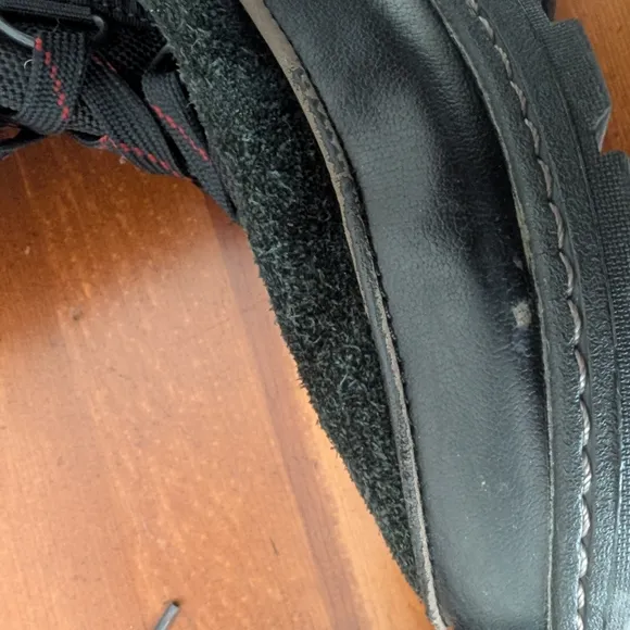 Sorel Buffalo Check Tell Boots Size 8.5