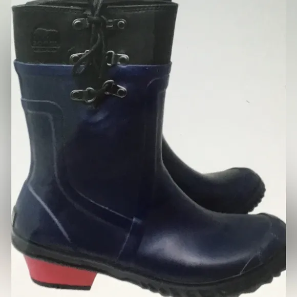 Sorel Conquest Carly Glow Rain Boots-EUC