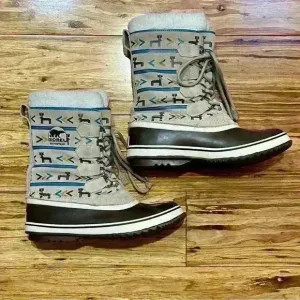 SOREL Deer Caribou Print 1964 Waterproof Women's Boots Sz 8 Graphic Brown Aztec