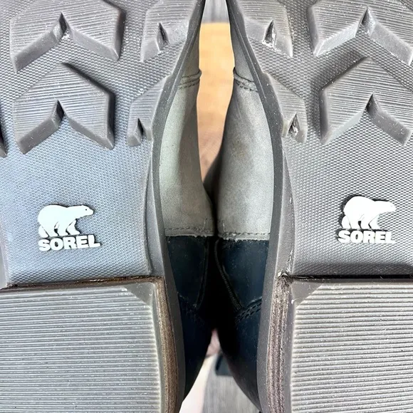 *Sorel | Emelie Leather Chelsea Boots in Taupe Size 7.5