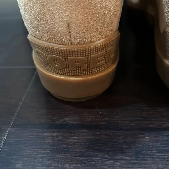 SOREL EVIE II LACE ANKLE SUEDE WATERPROOF BOOTS IN CANOE/GUM 2 SZ 9 NEW IN BOX