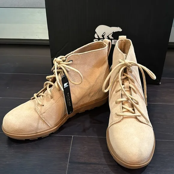 SOREL EVIE II LACE ANKLE SUEDE WATERPROOF BOOTS IN CANOE/GUM 2 SZ 9 NEW IN BOX