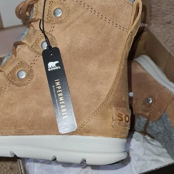 Sorel Explorer Joan Waterproof Boots NWB Size 6