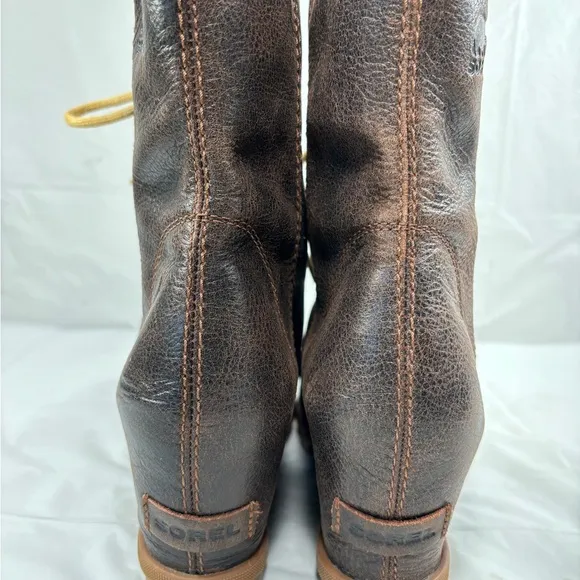 Sorel Joan of Arctic Wedge II Boots Brown Leather Lace Up Waterproof size 9