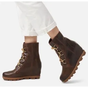Sorel Joan of Arctic Wedge II Boots Brown Leather Lace Up Waterproof size 9
