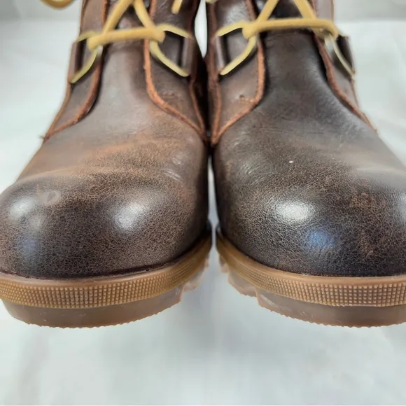 Sorel Joan of Arctic Wedge II Boots Brown Leather Lace Up Waterproof size 9