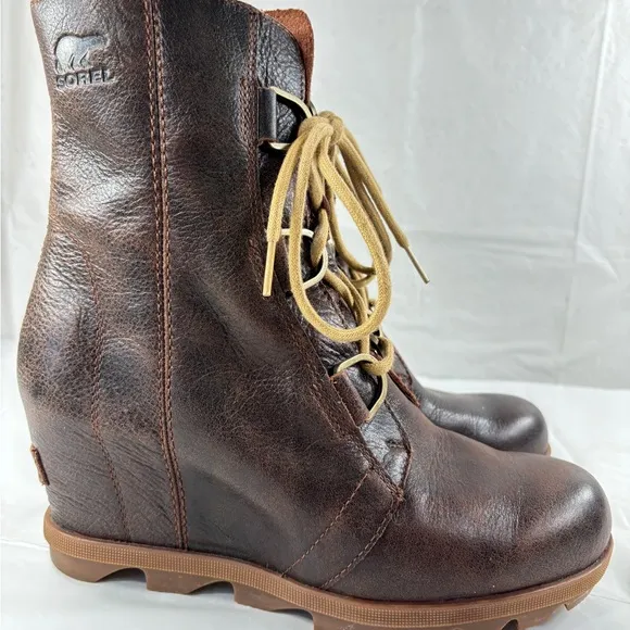 Sorel Joan of Arctic Wedge II Boots Brown Leather Lace Up Waterproof size 9