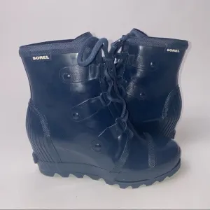 Sorel Joan of Arctic Rain Wedge Rain Boots Waterproof Navy Blue Rubber 8