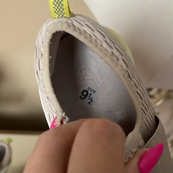 SOREL Kinetic Impact Strap Shoes Sneakers