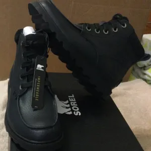 Sorel Madison Moc Toe WATERPROOF Boots, Black. Size 1 Little Kids/Boys', NEW!