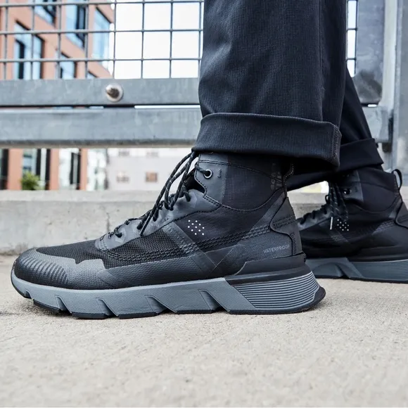 SOREL Men's Kinetic Rush Mid Waterproof Sneakers Boots