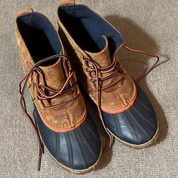 Sorel Out N’ About Leather Ducks Boots