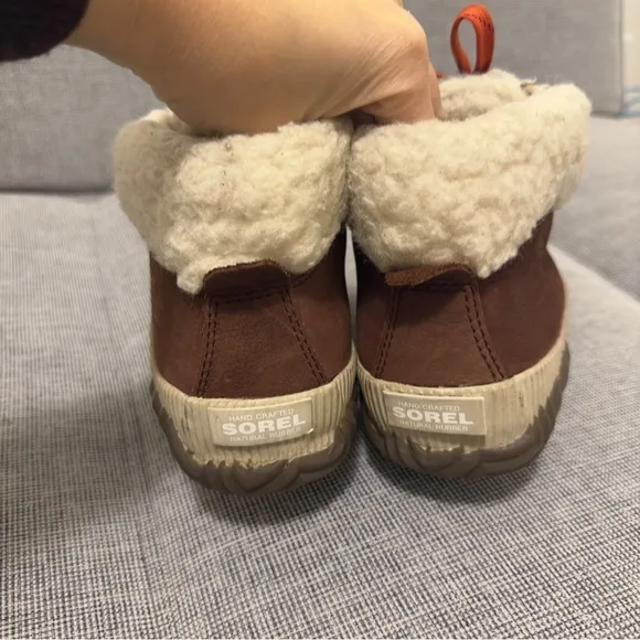 Sorel Out N About Plus Conquest Waterproof Suede Boots Brown Size 6.5 Women’s