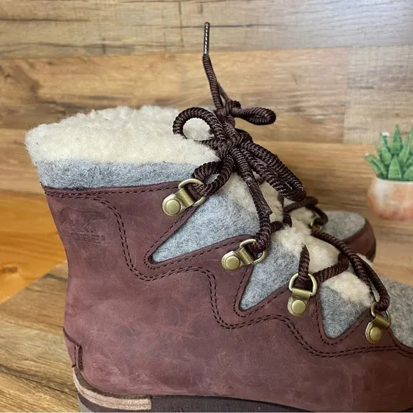 Sorel Sneakchic Cattail Alpine Winter Boots Size 6M