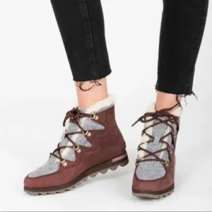 Sorel Sneakchic Cattail Alpine Winter Boots Size 6M