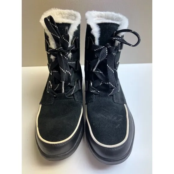 Sorel Tivoli IV Waterproof boots. Size 9.