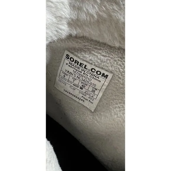 Sorel Tivoli IV Waterproof boots. Size 9.