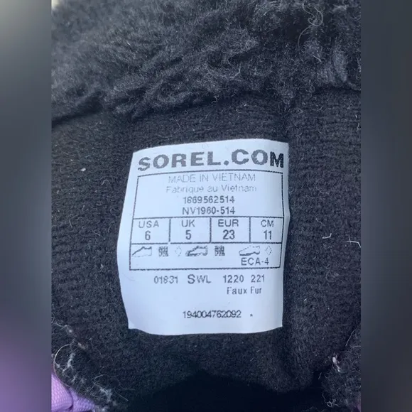 Sorel Toddler Size 6 Snow Commander Winter Boots in Purple