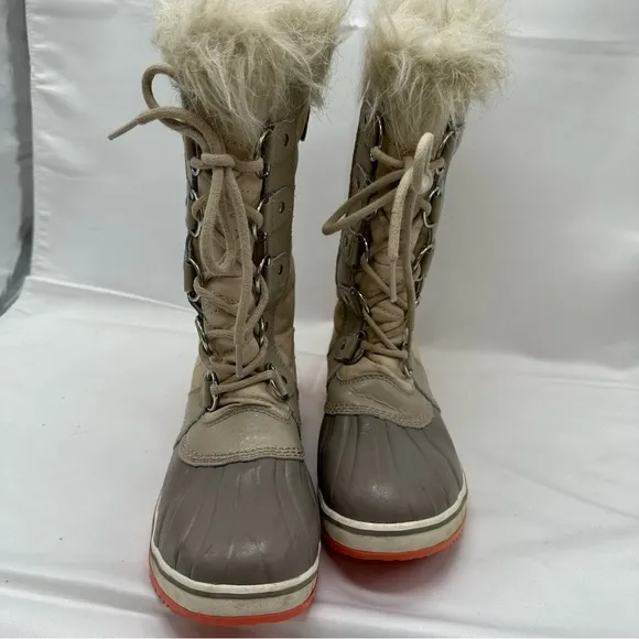 Sorel Tofino ll waterproof boots size 7