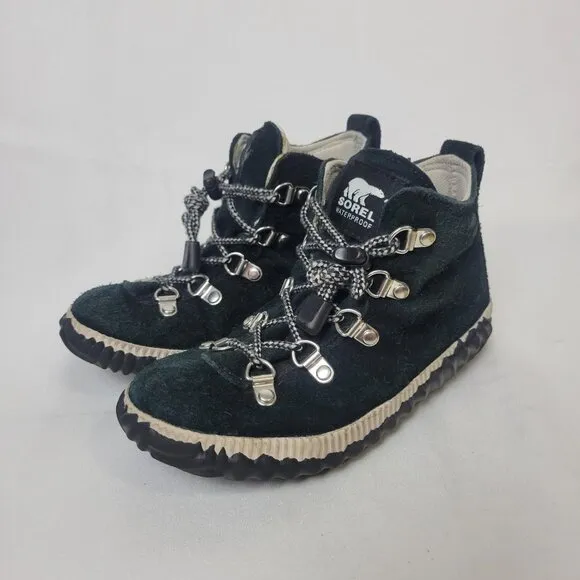 Sorel Waterproof Out N About Conquest Black Suede Bungee Lace Boots-Youth 1 Shoe