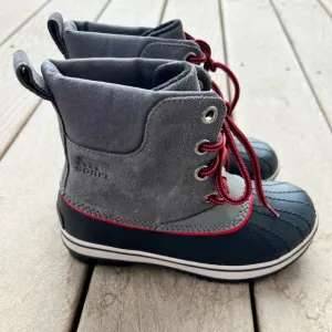 Sorel waterproof youth slimpack boots size 1
