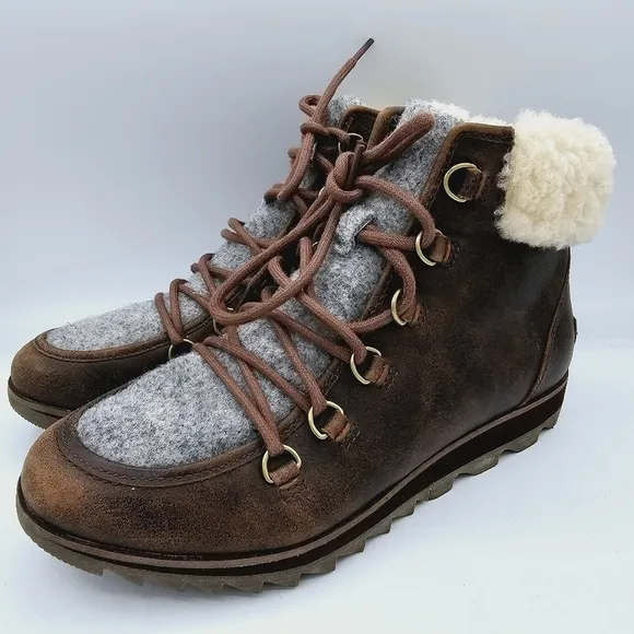 SOREL Women Harlow Lace Cozy Boots