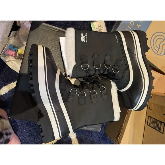 Sorel Women's Black, Stone Caribou WP Waterproof Insulated Snow Boots Size 8