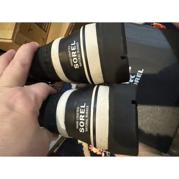 Sorel Women's Black, Stone Caribou WP Waterproof Insulated Snow Boots Size 8