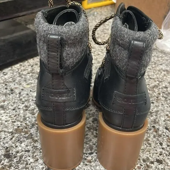 Sorel Women's Blake Waterproof Lace-Up Booties women’s  8 chunky platform shoes
