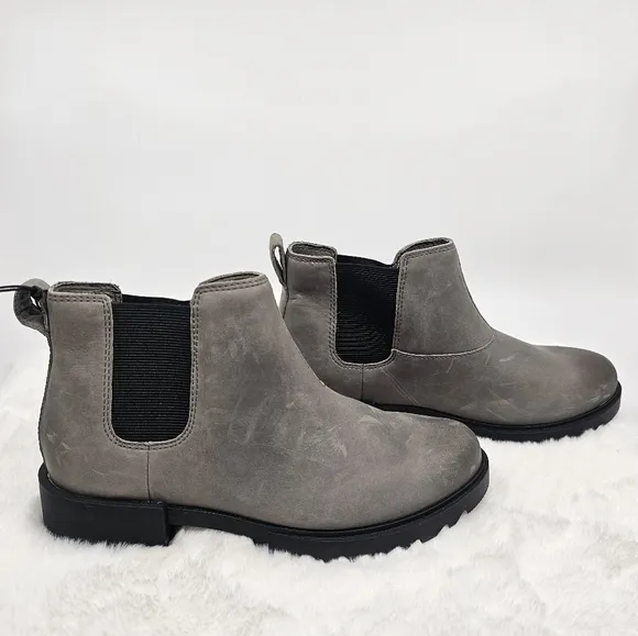 Sorel Women's Emelie II Chelsea Boot — Waterproof Leather Rain Boots 7