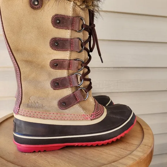 Sorel women's Joan of Arctic snow winter boots size 7