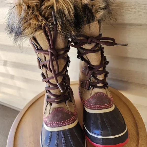 Sorel women's Joan of Arctic snow winter boots size 7