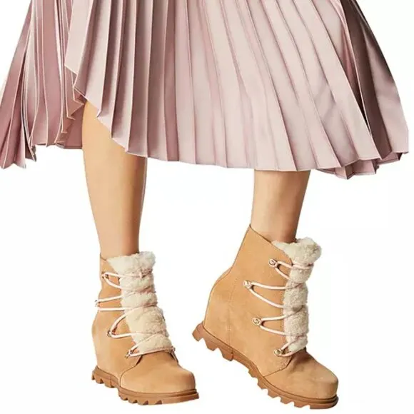 Sorel Women's Joan Of Arctic Wedge III Lace Cozy Boot