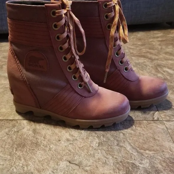Sorel Women's Lexie Waterproof Wedge Size 7 Boots