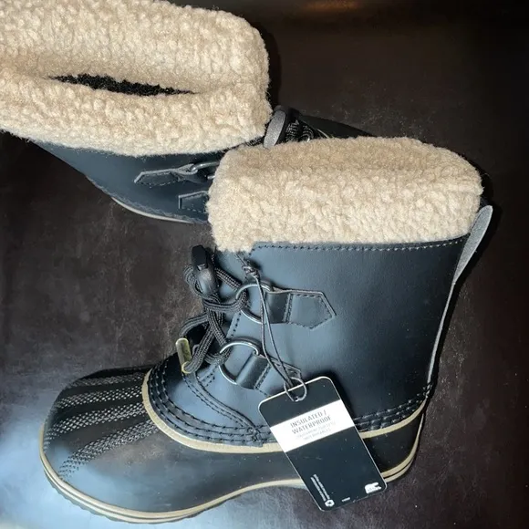 SOREL Yoot Pac Waterproof Snow Boot in Black 12 Youth