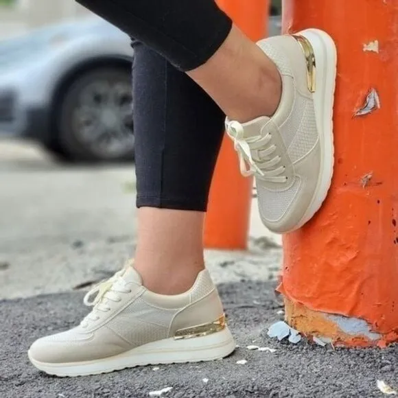 Sports Women's‎ Lace-up Beige Sneakers