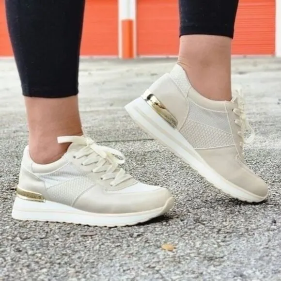 Sports Women's‎ Lace-up Beige Sneakers