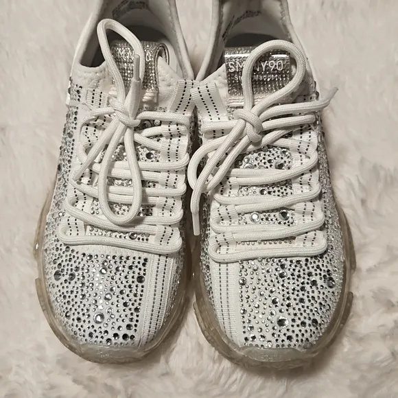 Steve Madden Maxima White Rhinestone Womens Shoes 6.5