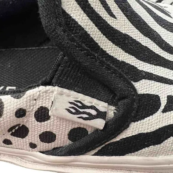 Straye Slip On Skateboarding Shoes Size 9.5