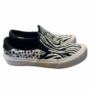 Straye Slip On Skateboarding Shoes Size 9.5