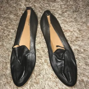 Susina genuine leather flat shoes