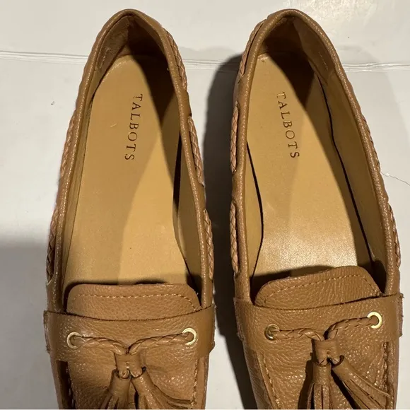 Talbot Women's Tan Tassel Loafers Moccasin Size 8M