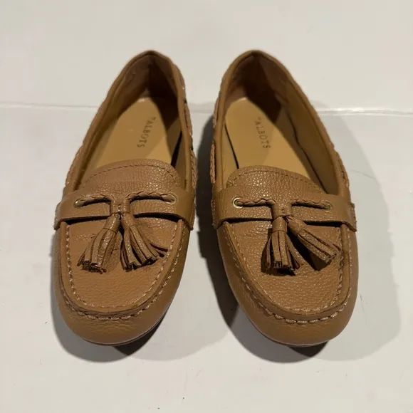 Talbot Women's Tan Tassel Loafers Moccasin Size 8M