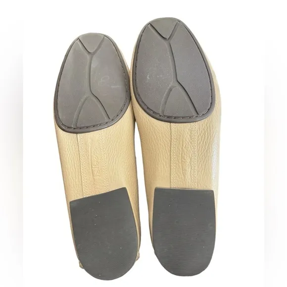 Talbots Beige Pebbled Leather Driving Loafers Mocassins Shoes Flats Size 8.5 N